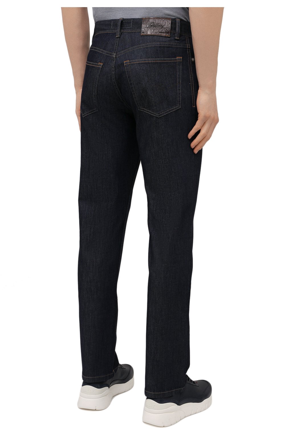 Мужские джинсы с отделкой из кожи каймана BRIONI темно-синего цвета, арт. SPPA0L/P0D08/STELVI0 | Фото 4 (Силуэт М (брюки): Прямые; Кросс-КТ: Деним; Длина (брюки, джинсы): Стандартные; Материал внешний: Хлопок, Деним; Стили: Классический)