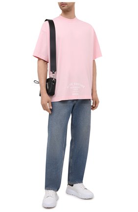 Мужская хлопковая футболка VETEMENTS розового цвета по цене 34950 руб., арт. UA52TR270P 1610/M | Фото 2 Мужская хлопковая футболка VETEMENTS розового цвета, арт. UA52TR270P 1610/M | Фото 2