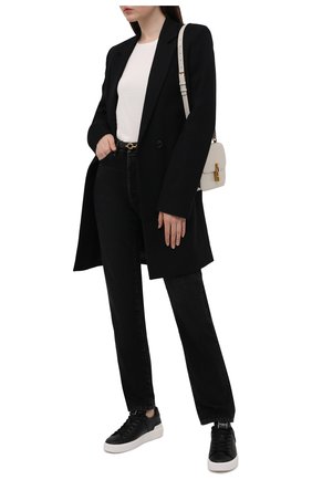 Женские кожаные кеды b-court BALMAIN черно-белого цвета по цене 47400 руб., арт. VN0VI580/LSCL | Фото 2 Женские кожаные кеды b-court BALMAIN черно-белого цвета, арт. VN0VI580/LSCL | Фото 2