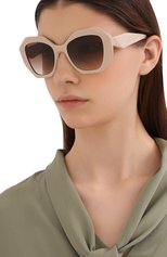 Женские солнцезащитные очки PRADA бежевого цвета, арт. 16WS-VYJ0A6 | Фото 2 (Региональные ограничения белый список (Axapta Mercury): RU; Тип очков: С/з; Оптика Гендер: оптика-женское; Очки форма: Бабочка)