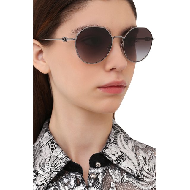 фото Солнцезащитные очки valentino