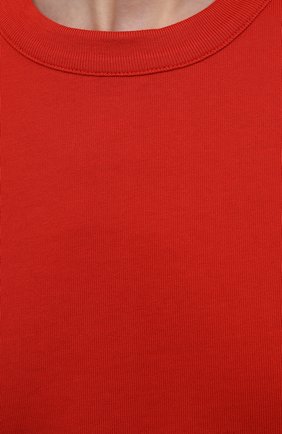 Женская хлопковая футболка HERON PRESTON FOR CALVIN KLEIN красного цвета, арт. K10K108252 | Фото 5 (Принт: Без принта; Рукава: Короткие; Длина (для топов): Стандартные; Материал внешний: Хлопок; Стили: Спорт-шик; Женское Кросс-КТ: Футболка-одежда)