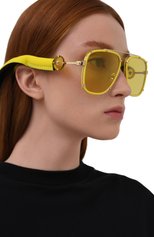 Женские солнцезащитные очки VERSACE желтого цвета, арт. 2233-14736D | Фото 2 (Кросс-КТ: С/з-унисекс; Региональные ограничения белый список (Axapta Mercury): RU; Тип очков: С/з; Очки форма: Авиаторы, Прямоугольные; Оптика Гендер: оптика-унисекс)