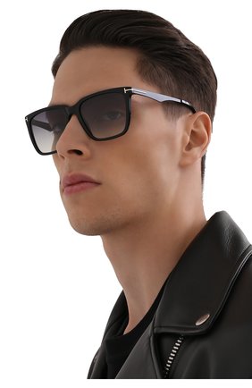 Женские солнцезащитные очки TOM FORD черного цвета по цене 27350 руб., арт. TF862 01B | Фото 3 Женские солнцезащитные очки TOM FORD черного цвета, арт. TF862 01B | Фото 3 (Тип очков: С/з; Оптика Гендер: оптика-унисекс; Очки форма: Прямоугольные)