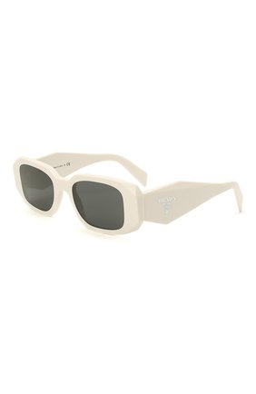 Женские солнцезащитные очки PRADA белого цвета, арт. 17WS-1425S0 | Фото 1 (Тип очков: С/з; Региональные ограничения белый список (Axapta Mercury): RU; Оптика Гендер: оптика-женское; Очки форма: Прямоугольные)