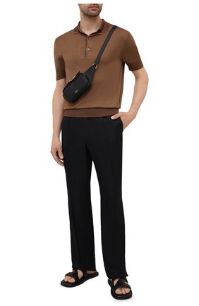 Мужская кожаная поясная сумка TOM FORD черного цвета по цене 82300 руб., арт. Y0312T-LCL081 | Фото 2 Мужская кожаная поясная сумка TOM FORD черного цвета, арт. Y0312T-LCL081 | Фото 2 (Материал: Натуральная кожа; Ремень/цепочка: На ремешке; Размер: mini)