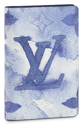 Мужской футляр для кредитных карт LOUIS VUITTON синего цвета по цене 32500 руб., арт. M80455 | Фото 1 Мужской футляр для кредитных карт LOUIS VUITTON синего цвета, арт. M80455 | Фото 1