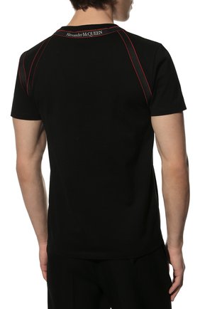 Мужская хлопковая футболка ALEXANDER MCQUEEN черного цвета, арт. 659607/QRX03 | Фото 4 (Принт: Без принта; Рукава: Короткие; Длина (для топов): Стандартные; Материал внешний: Хлопок; Стили: Кэжуэл)