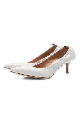 Женские кожаные туфли alina 55 GIANVITO ROSSI белого цвета по цене 75250 руб., арт. G22055.55RIC.NAPBIAN | Фото 1 Женские кожаные туфли alina 55 GIANVITO ROSSI белого цвета, арт. G22055.55RIC.NAPBIAN | Фото 1 (Каблук высота: Низкий; Подошва: Плоская; Материал внутренний: Натуральная кожа; Каблук тип: Шпилька; Материал внешний: Кожа; Длина стельки: 26,2, 25,8)