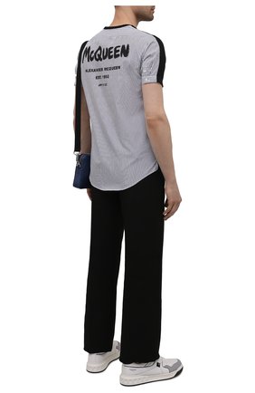 Мужская хлопковая футболка ALEXANDER MCQUEEN черного цвета по цене 34450 руб., арт. 654775/QRX04 | Фото 2 Мужская хлопковая футболка ALEXANDER MCQUEEN черного цвета, арт. 654775/QRX04 | Фото 2 (Рукава: Короткие; Материал внешний: Хлопок; Длина (для топов): Стандартные; Стили: Кэжуэл)
