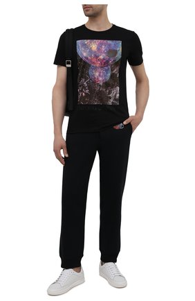 Мужская хлопковая футболка EMPORIO ARMANI черного цвета по цене 16150 руб., арт. 6K1T8P/1JQ4Z | Фото 2 Мужская хлопковая футболка EMPORIO ARMANI черного цвета, арт. 6K1T8P/1JQ4Z | Фото 2