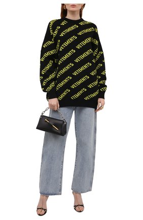 Женский шерстяной свитер VETEMENTS черного цвета по цене 76450 руб., арт. UA52KN600B 2901/W | Фото 2 Женский шерстяной свитер VETEMENTS черного цвета, арт. UA52KN600B 2901/W | Фото 2