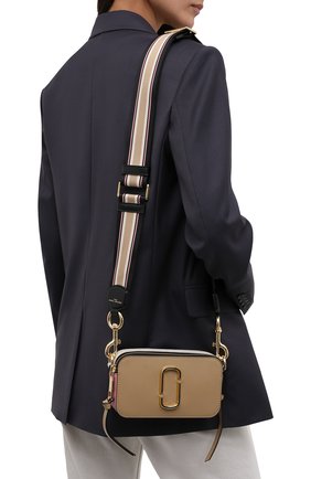 Женская сумка snapshot small MARC JACOBS (THE) бежевого цвета по цене 31900 руб., арт. M0012007 | Фото 2 Женская сумка snapshot small MARC JACOBS (THE) бежевого цвета, арт. M0012007 | Фото 2