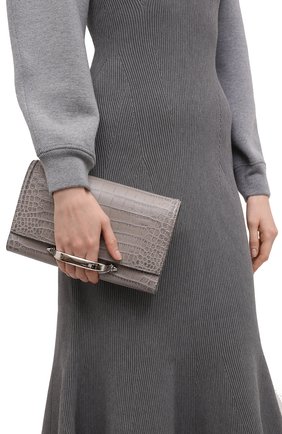 Женский клатч tall story ALEXANDER MCQUEEN светло-серого цвета по цене 133500 руб., арт. 653018/1XBEY | Фото 2 Женский клатч tall story ALEXANDER MCQUEEN светло-серого цвета, арт. 653018/1XBEY | Фото 2 (Материал: Натуральная кожа; Ремень/цепочка: На ремешке; Размер: small; Женское Кросс-КТ: Вечерняя сумка, Клатч-клатчи)