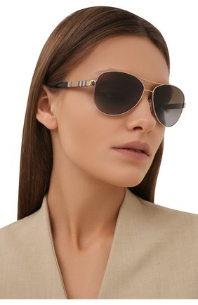 Женские солнцезащитные очки BURBERRY коричневого цвета по цене 20550 руб., арт. 3080-1145T5 | Фото 2 Женские солнцезащитные очки BURBERRY коричневого цвета, арт. 3080-1145T5 | Фото 2