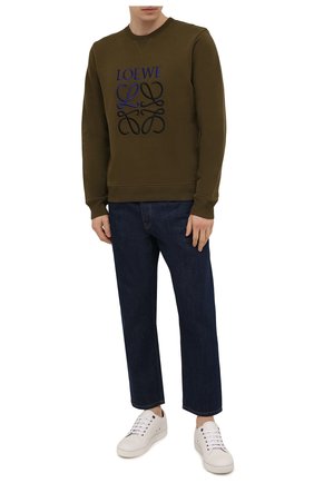 Мужской хлопковый свитшот LOEWE хаки цвета по цене 57300 руб., арт. H526Y24J07 | Фото 2 Мужской хлопковый свитшот LOEWE хаки цвета, арт. H526Y24J07 | Фото 2