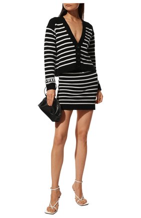 Женская юбка REDVALENTINO черно-белого цвета по цене 30850 руб., арт. WR3KG00I/63Q | Фото 2 Женская юбка REDVALENTINO черно-белого цвета, арт. WR3KG00I/63Q | Фото 2 (Материал внешний: Синтетический материал, Шерсть; Длина Ж (юбки, платья, шорты): Мини; Стили: Спорт-шик; Кросс-КТ: Трикотаж)
