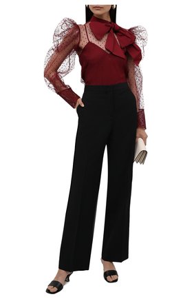 Женская блузка REDVALENTINO бордового цвета по цене 47150 руб., арт. WR3ABG40/62H | Фото 2 Женская блузка REDVALENTINO бордового цвета, арт. WR3ABG40/62H | Фото 2