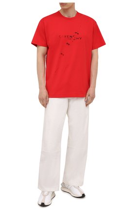 Мужская хлопковая футболка GIVENCHY красного цвета, арт. BM71333Y6B | Фото 2 (Материал внешний: Хлопок; Длина (для топов): Стандартные; Стили: Кэжуэл; Рукава: Короткие; Принт: С принтом)