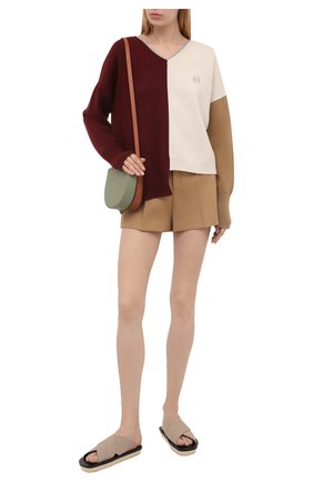 Женские шерстяные шорты REDVALENTINO бежевого цвета по цене 33950 руб., арт. WR3RFF65/5YC | Фото 2 Женские шерстяные шорты REDVALENTINO бежевого цвета, арт. WR3RFF65/5YC | Фото 2 (Длина Ж (юбки, платья, шорты): Мини; Материал внешний: Шерсть; Женское Кросс-КТ: Шорты-одежда; Стили: Кэжуэл)