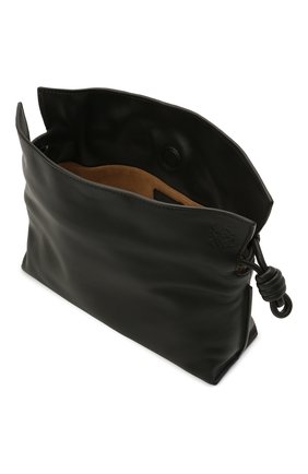 Женский клатч flamenco mini LOEWE черного цвета по цене 0 руб., арт. A411FC2X17 | Фото 5 Женский клатч flamenco mini LOEWE черного цвета, арт. A411FC2X17 | Фото 5 (Материал: Натуральная кожа; Женское Кросс-КТ: Клатч-клатчи; Размер: mini; Ремень/цепочка: На ремешке)