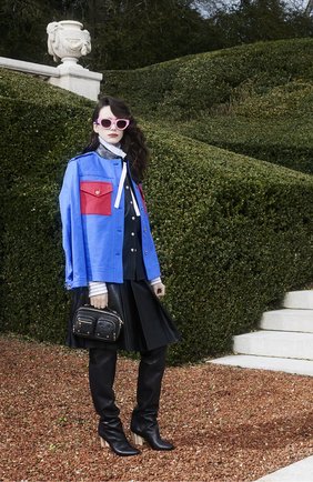 Женская сумка utility LOUIS VUITTON черного цвета по цене 225000 руб., арт. M80450 | Фото 2 Женская сумка utility LOUIS VUITTON черного цвета, арт. M80450 | Фото 2