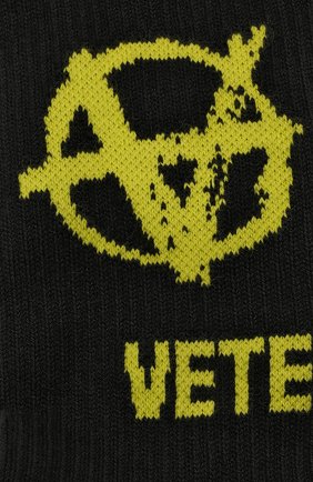 Женские хлопковые носки VETEMENTS черного цвета по цене 8735 руб., арт. UA52S0300X 2906/W | Фото 2 Женские хлопковые носки VETEMENTS черного цвета, арт. UA52S0300X 2906/W | Фото 2