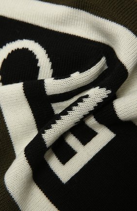 Детский шерстяной шарф EMPORIO ARMANI хаки цвета по цене 9950 руб., арт. 404637/1A494 | Фото 2 Детский шерстяной шарф EMPORIO ARMANI хаки цвета, арт. 404637/1A494 | Фото 2