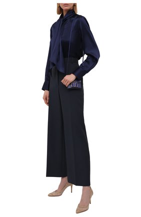 Женская шелковая блузка KITON синего цвета по цене 116000 руб., арт. D50411K03337 | Фото 2 Женская шелковая блузка KITON синего цвета, арт. D50411K03337 | Фото 2