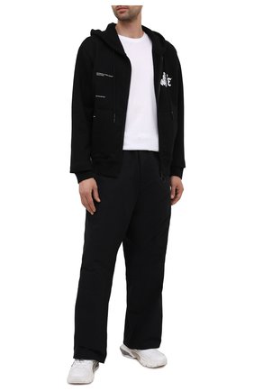 Мужской хлопковая толстовка OFF-WHITE черного цвета по цене 45450 руб., арт. 0MBE001S21FLE004 | Фото 2 Мужской хлопковая толстовка OFF-WHITE черного цвета, арт. 0MBE001S21FLE004 | Фото 2