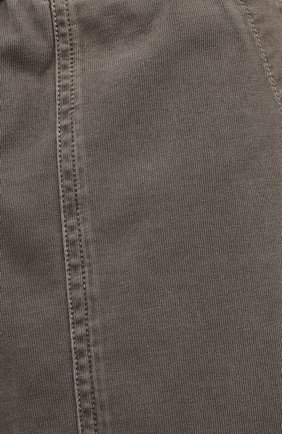 Мужские хлопковые шорты JAMES PERSE хаки цвета, арт. MNW4197 | Фото 5 (Мужское Кросс-КТ: Шорты-одежда; Длина Шорты М: До колена; Принт: Без принта; Случай: Повседневный; Материал внешний: Хлопок; Стили: Кэжуэл)