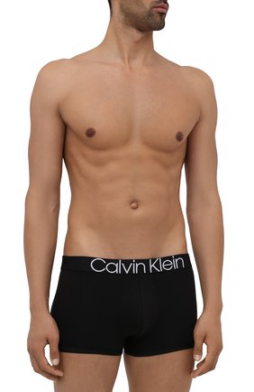Мужские боксеры CALVIN KLEIN черного цвета по цене 4105 руб., арт. NB2682A | Фото 2 Мужские боксеры CALVIN KLEIN черного цвета, арт. NB2682A | Фото 2 (Материал внешний: Хлопок, Лиоцелл; Мужское Кросс-КТ: Трусы; Кросс-КТ: бельё)