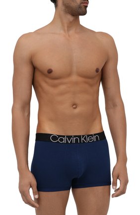 Мужские боксеры CALVIN KLEIN синего цвета по цене 4105 руб., арт. NB2682A | Фото 2 Мужские боксеры CALVIN KLEIN синего цвета, арт. NB2682A | Фото 2
