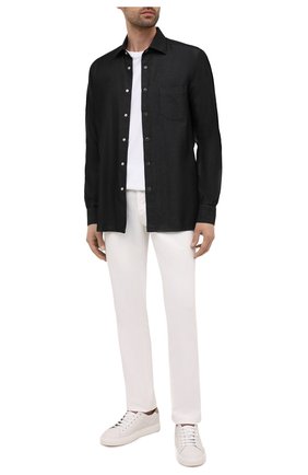 Мужская хлопковая рубашка KITON черного цвета по цене 45750 руб., арт. UMCNERHH0781701 | Фото 2 Мужская хлопковая рубашка KITON черного цвета, арт. UMCNERHH0781701 | Фото 2 (Рукава: Длинные; Материал внешний: Хлопок; Длина (для топов): Стандартные; Случай: Повседневный; Стили: Кэжуэл; Рубашки М: Regular Fit; Манжеты: На кнопках; Принт: Однотонные; Воротник: Акула)