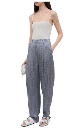 Женские шелковые брюки GIORGIO ARMANI голубого цвета по цене 106500 руб., арт. 1WHPP0IH/T02MR | Фото 2 Женские шелковые брюки GIORGIO ARMANI голубого цвета, арт. 1WHPP0IH/T02MR | Фото 2