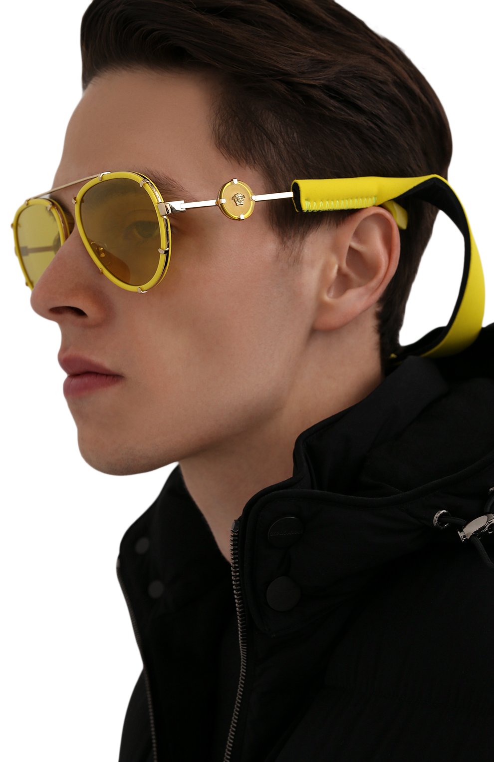 Женские солнцезащитные очки VERSACE желтого цвета по цене 23300 руб., арт. 2232-14736D | Фото 3 Женские солнцезащитные очки VERSACE желтого цвета, арт. 2232-14736D | Фото 3