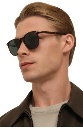 Мужские солнцезащитные очки TOM FORD коричневого цвета, арт. TF858 54V | Фото 2 (Тип очков: С/з; Региональные ограничения белый список (Axapta Mercury): RU; Кросс-КТ: С/з-мужское; Очки форма: Круглые; Оптика Гендер: оптика-мужское)