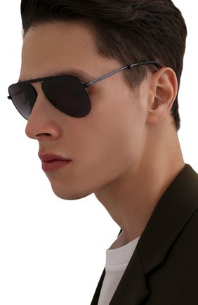 Мужские солнцезащитные очки GIORGIO ARMANI темно-серого цвета по цене 37650 руб., арт. AR6113T | Фото 2 Мужские солнцезащитные очки GIORGIO ARMANI темно-серого цвета, арт. AR6113T | Фото 2