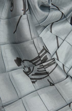 Женский шелковый платок GIORGIO ARMANI серо-голубого цвета по цене 37200 руб., арт. 795303/1A104 | Фото 2 Женский шелковый платок GIORGIO ARMANI серо-голубого цвета, арт. 795303/1A104 | Фото 2