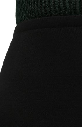 Женская юбка BOTTEGA VENETA черного цвета, арт. 668573/VF4A0 | Фото 5 (Материал внешний: Синтетический материал; Региональные ограничения белый список (Axapta Mercury): RU; Женское Кросс-КТ: Юбка-одежда; Длина Ж (юбки, платья, шорты): До колена; Стили: Кэжуэл)