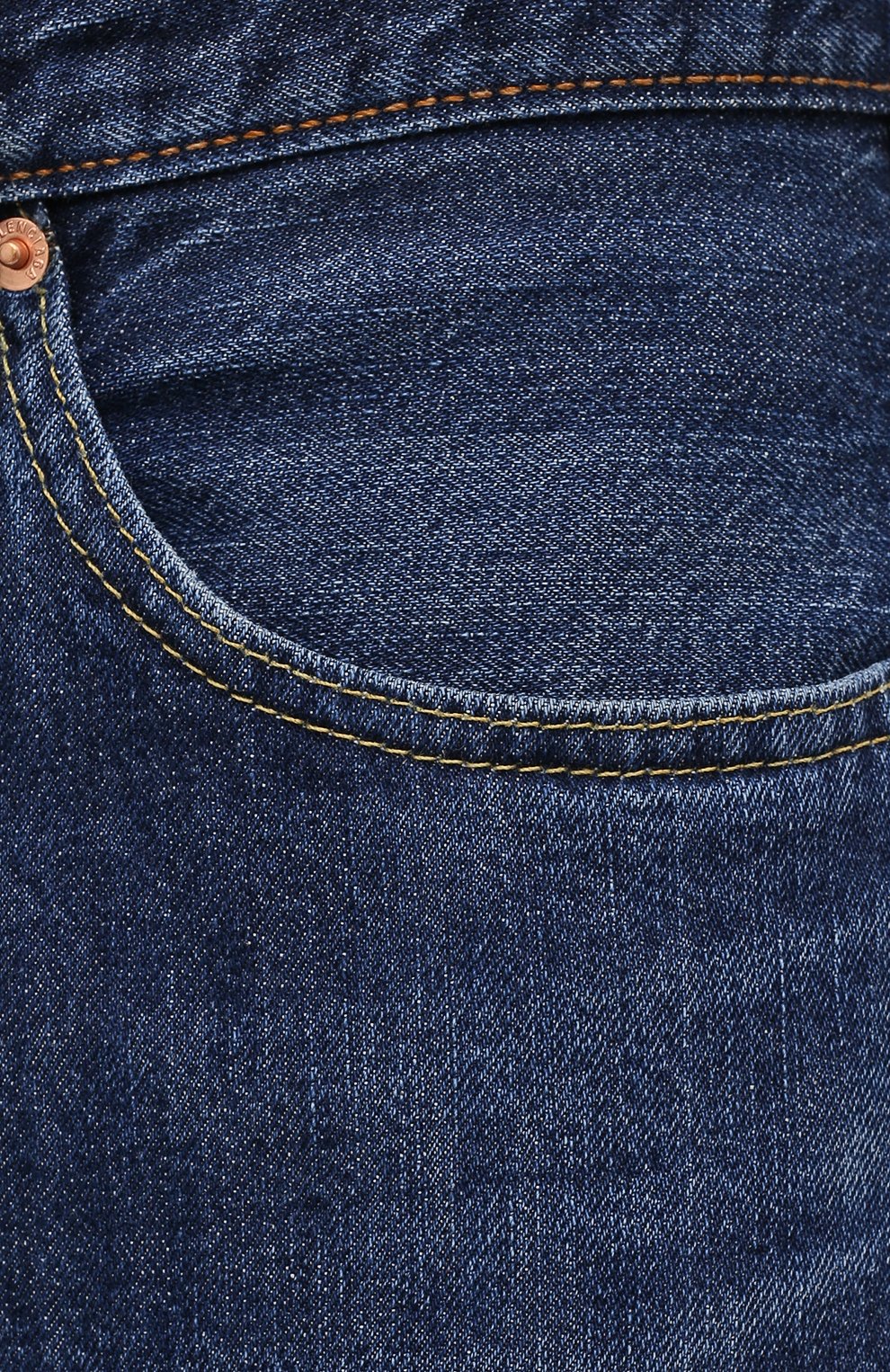Мужские джинсы BALENCIAGA синего цвета, арт. 657611/TJW68 | Фото 5 (Силуэт М (брюки): Прямые; Кросс-КТ: Деним; Длина (брюки, джинсы): Стандартные; Стили: Гранж; Материал внешний: Хлопок, Деним)