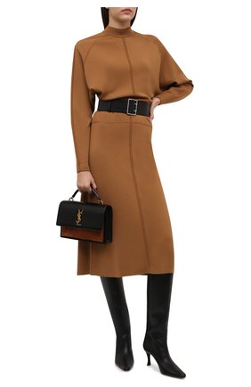 Женское шерстяное платье SAINT LAURENT светло-коричневого цвета по цене 286000 руб., арт. 660964/YAZA2 | Фото 2 Женское шерстяное платье SAINT LAURENT светло-коричневого цвета, арт. 660964/YAZA2 | Фото 2 (Материал внешний: Шерсть; Случай: Повседневный; Длина Ж (юбки, платья, шорты): Миди; Стили: Кэжуэл; Рукава: Длинные; Женское Кросс-КТ: Платье-одежда; Кросс-КТ: Трикотаж)