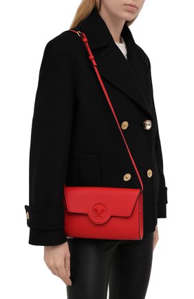 Женские кожаный кошелек на цепочке la medusa VERSACE красного цвета по цене 79950 руб., арт. 1000814/DVIT2T | Фото 2 Женские кожаный кошелек на цепочке la medusa VERSACE красного цвета, арт. 1000814/DVIT2T | Фото 2