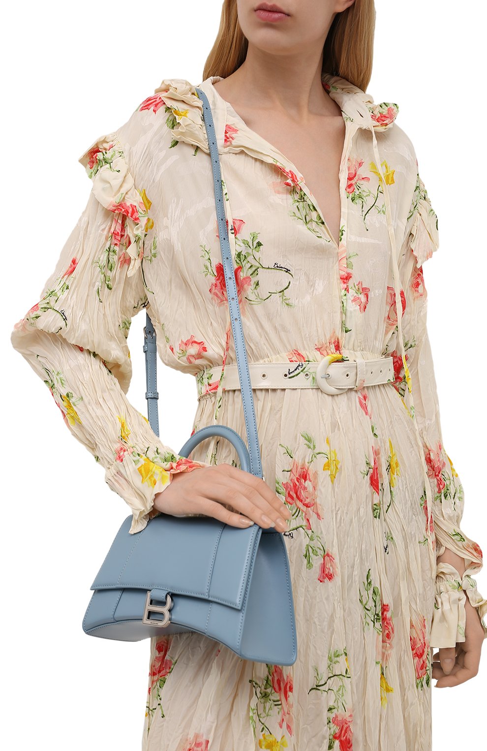 Женская сумка hourglass s BALENCIAGA голубого цвета по цене 168000 руб., арт. 593546/1QJ4Y | Фото 5 Женская сумка hourglass s BALENCIAGA голубого цвета, арт. 593546/1QJ4Y | Фото 5 (Сумки-технические: Сумки top-handle; Материал: Натуральная кожа; Ремень/цепочка: На ремешке; Размер: small)