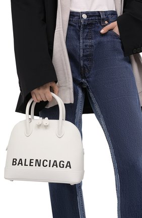 Женская сумка ville s BALENCIAGA белого цвета по цене 146000 руб., арт. 550645/1IZ13 | Фото 2 Женская сумка ville s BALENCIAGA белого цвета, арт. 550645/1IZ13 | Фото 2 (Ремень/цепочка: На ремешке; Размер: medium; Материал: Натуральная кожа; Сумки-технические: Сумки top-handle)