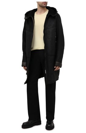 Мужская дубленка ISAAC SELLAM черного цвета, арт. NE0PHYTE-STRAK H22 | Фото 2 (Материал внешний: Натуральный мех; Рукава: Длинные; Стили: Панк; Длина (верхняя одежда): До колена)