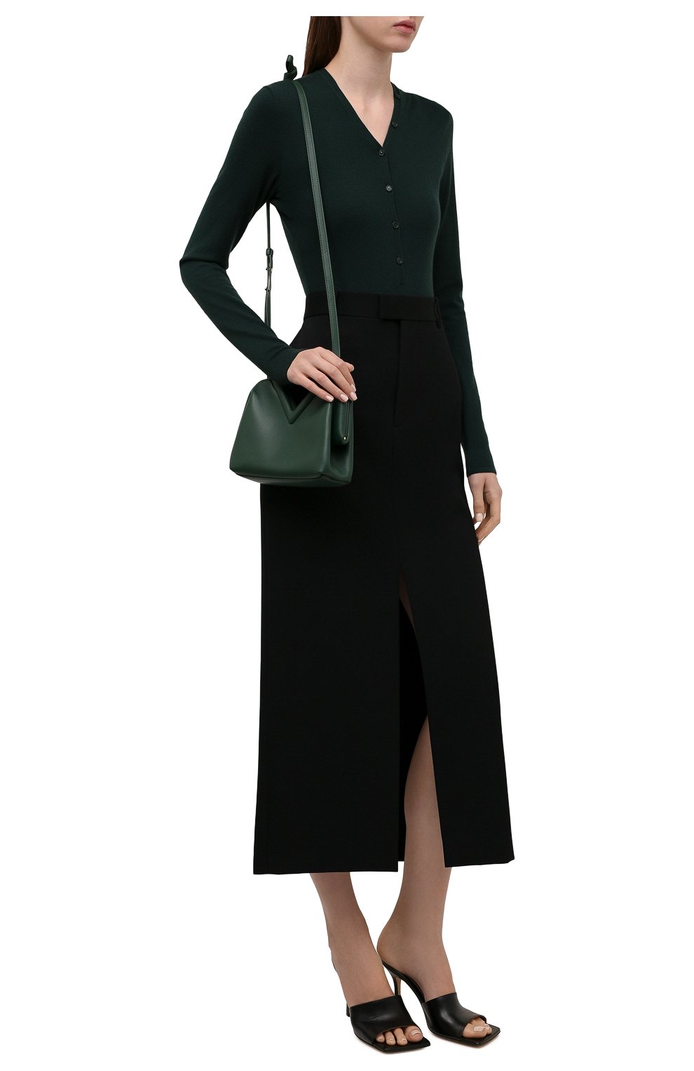 Женская сумка point small BOTTEGA VENETA зеленого цвета по цене 158000 руб., арт. 658476/VCP40 | Фото 3 Женская сумка point small BOTTEGA VENETA зеленого цвета, арт. 658476/VCP40 | Фото 3 (Сумки-технические: Сумки top-handle; Материал: Натуральная кожа; Региональные ограничения белый список (Axapta Mercury): RU; Ремень/цепочка: На ремешке; Размер: small)