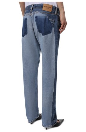 Женские джинсы BALENCIAGA тёмно-голубого цвета, арт. 657611/TJW68 | Фото 4 (Кросс-КТ: Деним; Длина (брюки, джинсы): Стандартные; Силуэт Ж (брюки и джинсы): Расклешенные; Материал внешний: Хлопок, Деним; Стили: Спорт-шик)
