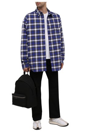 Мужская куртка-рубашка BALENCIAGA синего цвета по цене 98950 руб., арт. 642339/TKM27 | Фото 2 Мужская куртка-рубашка BALENCIAGA синего цвета, арт. 642339/TKM27 | Фото 2 (Материал внешний: Хлопок; Материал подклада: Купро; Рукава: Длинные; Кросс-КТ: Ветровка, Куртка; Длина (верхняя одежда): До середины бедра; Стили: Гранж)
