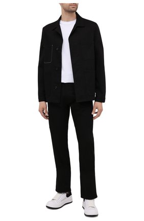 Мужская хлопковая куртка ALEXANDER MCQUEEN черного цвета, арт. 644900/QRY32 | Фото 2 (Материал внешний: Хлопок; Длина (верхняя одежда): Короткие; Стили: Кэжуэл; Материал подклада: Хлопок; Рукава: Длинные; Кросс-КТ: Ветровка, Куртка)